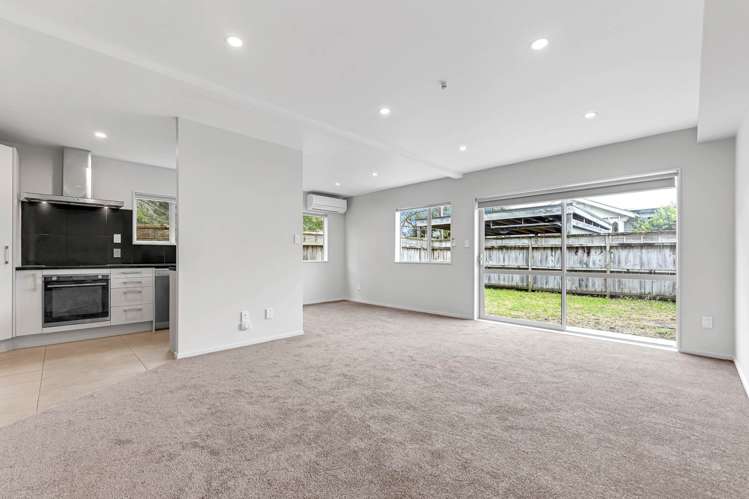 22/45A Swanson Road Henderson_2