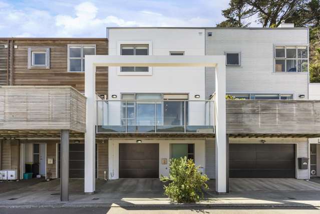 18 Saddleback Grove Karori_2