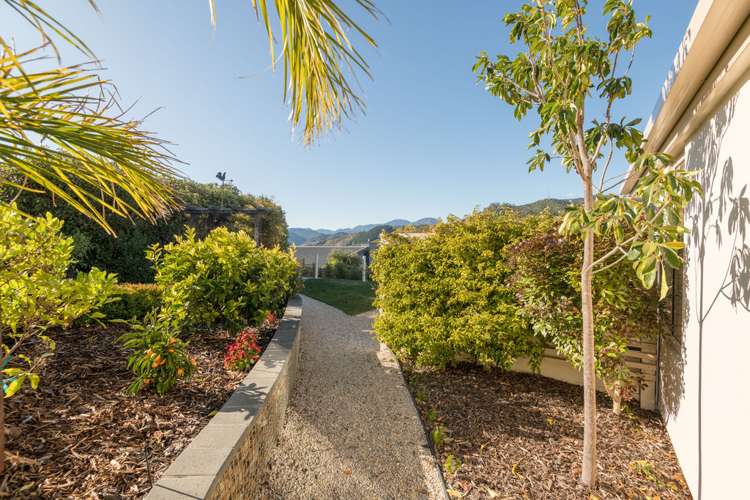 369 Princes Drive Britannia Heights_14