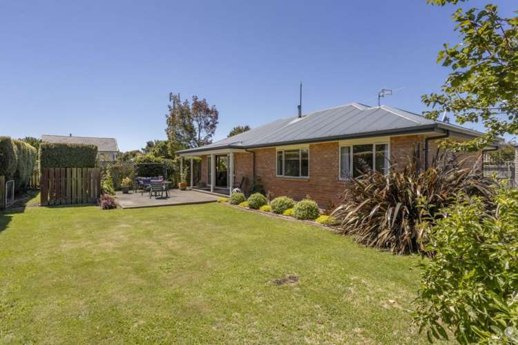 31 North Terrace Darfield_24