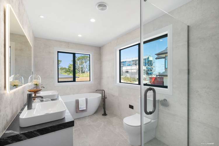 1 Taku Close Long Bay_13