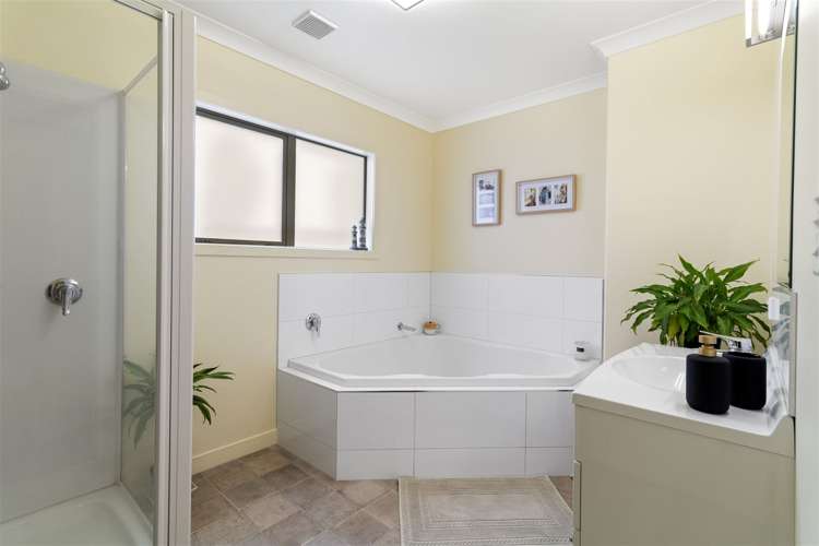 17 Tudor Grove Whitianga_13