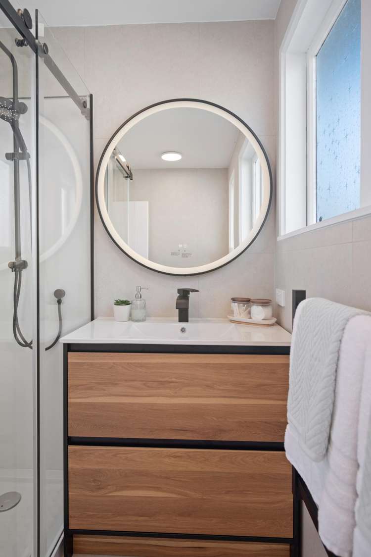 2/134 Edmonton Road Te Atatu South_19