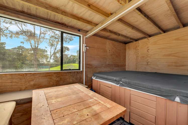 392 Redoubt Road Totara Park_26