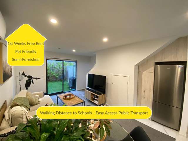 Townhouse with Whiteware included and Outdoor Living!