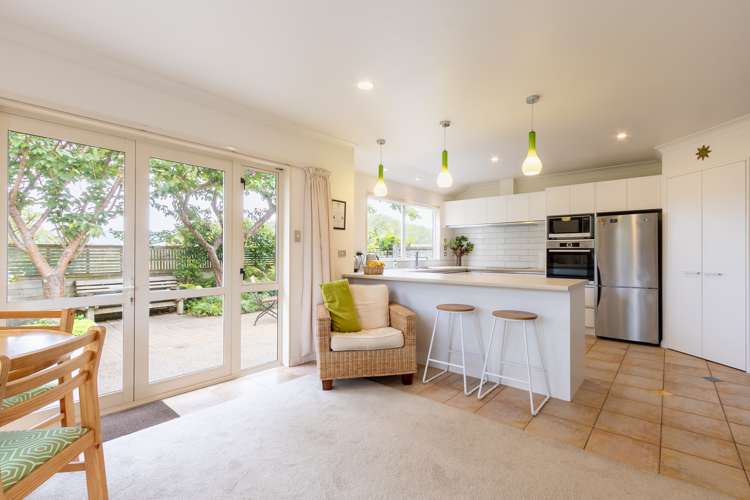 29 Avion Terrace Raumati Beach_5