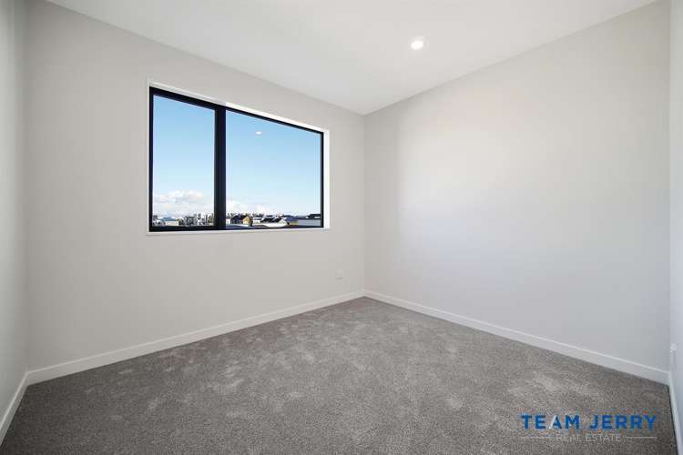 187 Clark Road Hobsonville_11