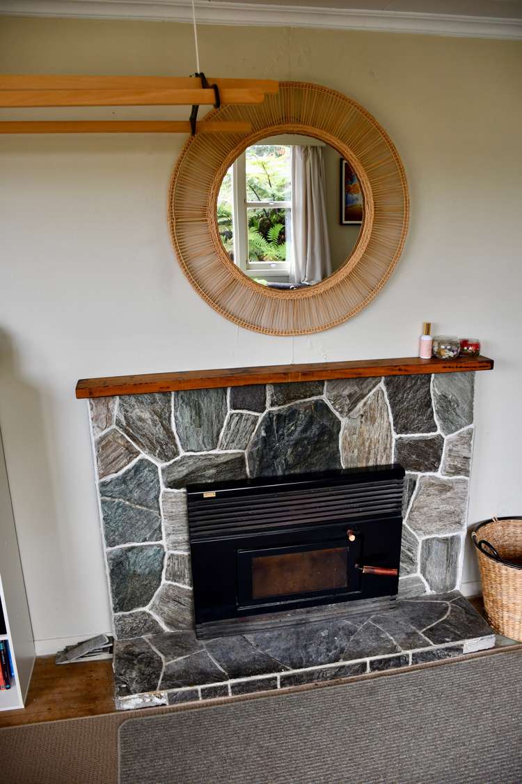 13 Wharf Road Karamea_16