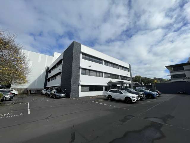Ground Floor Office - Parking & Location