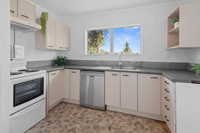 43b Raumati Crescent Onerahi_4