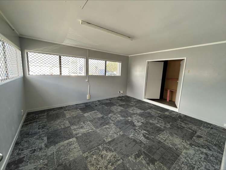 1/4 Kellow Place Wiri_6