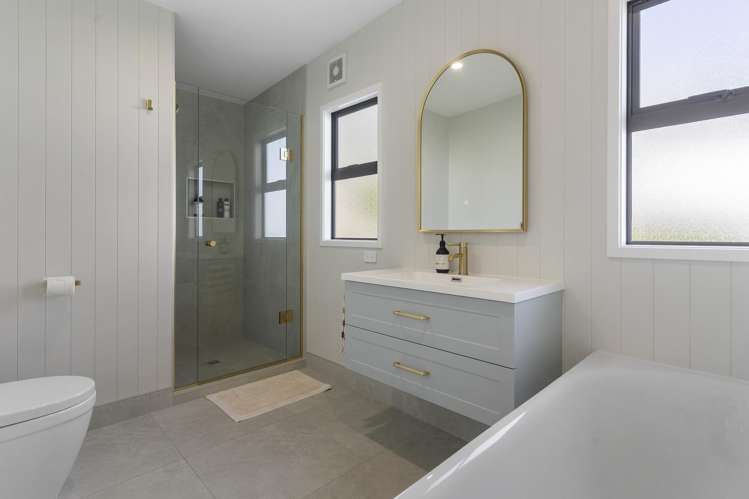 89A Torkar Road Clarks Beach_21