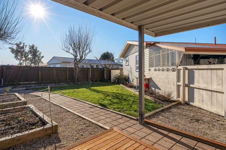 60 Tennyson Crescent Stoke_17