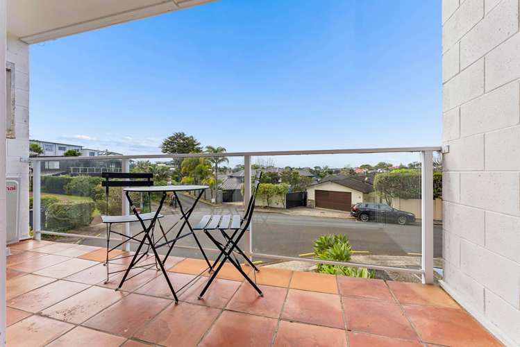 2/34 Sylvan Park Avenue Milford_5