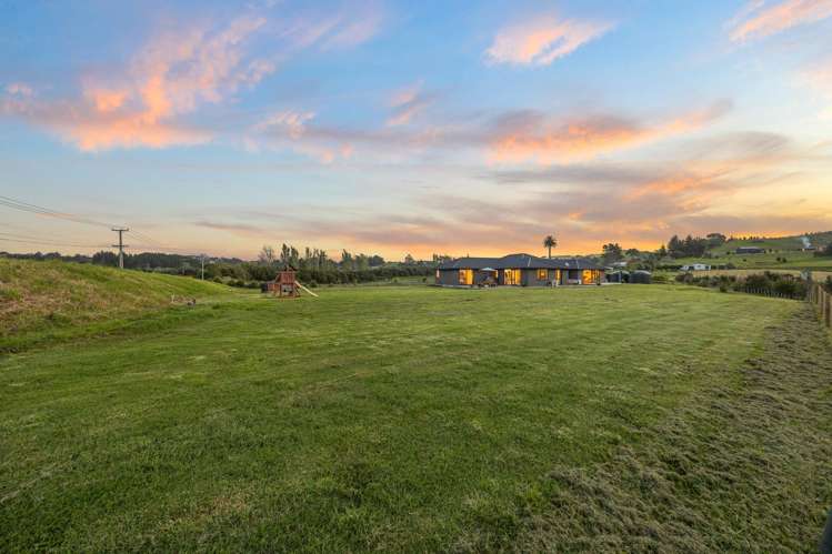 1347 State Highway 16 Waimauku_24