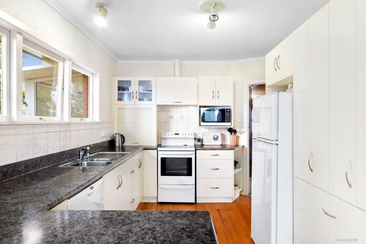 194 Kitchener Road Pukekohe_10