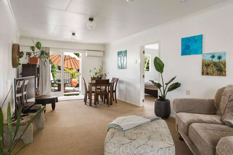 11 Roretana Drive Athenree_6