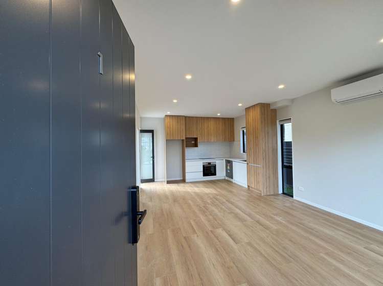 1/13 Thomas Road 10683_1