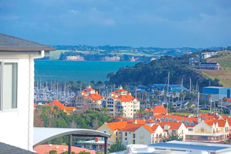 113 Alec Craig Way Gulf Harbour_13