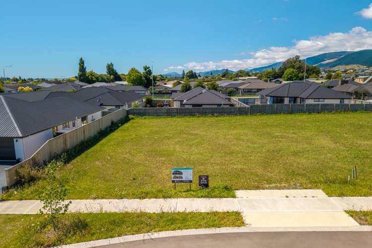 11 Greenway Crescent_4