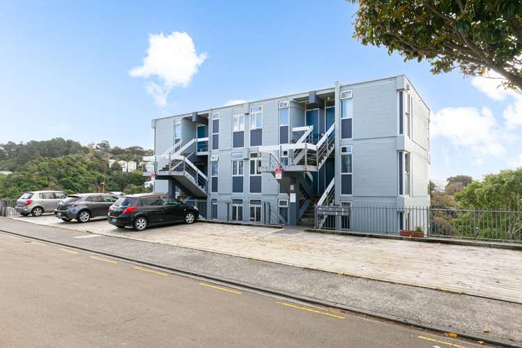 3B/20 Maarama Crescent Aro Valley_13