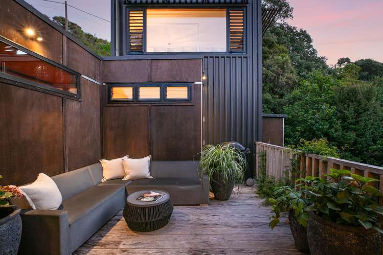 27 Queens Drive Oneroa_14