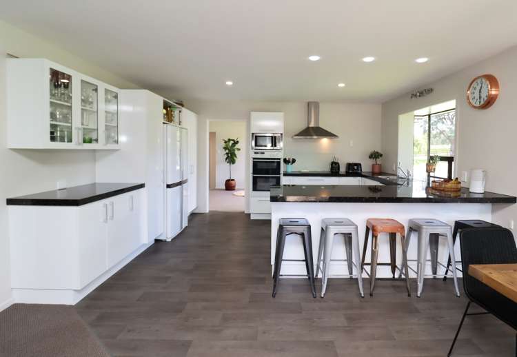 297 Homestead Road Weston_6