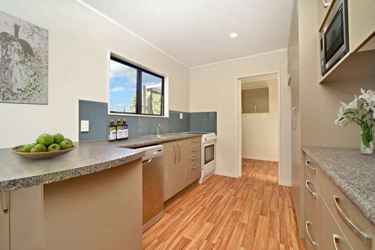 42 Charntay Avenue Clover Park_9