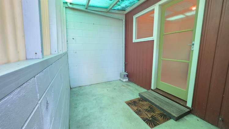 69A Titirangi Road New Lynn_10