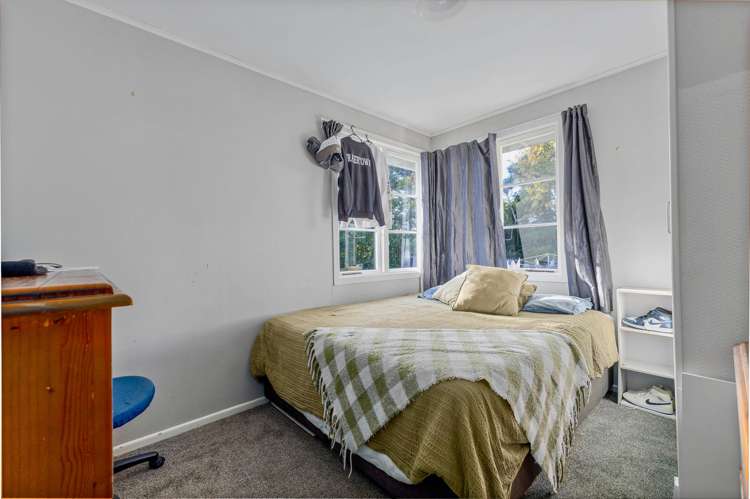 26 Kirrie Avenue Te Atatu South_11