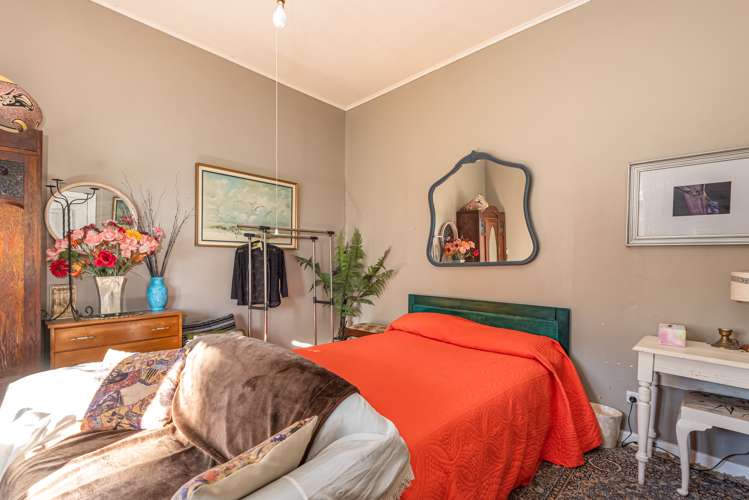 664 Avonside Drive Avonside_11