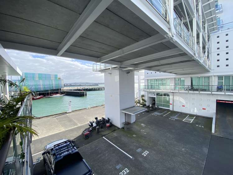 11/147 Quay St Auckland Central_4