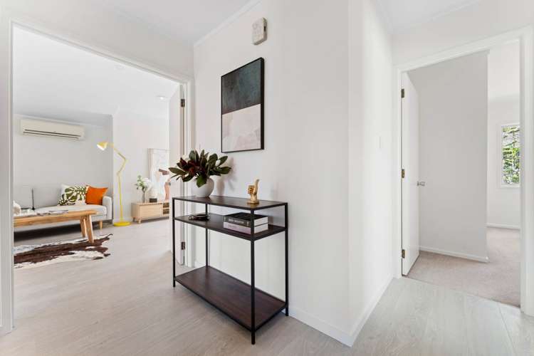 2/67 Unsworth Drive Unsworth Heights_11