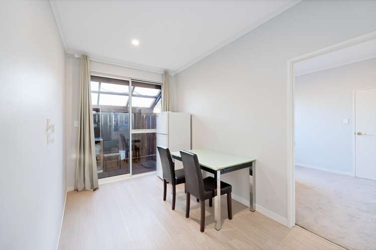 38a Pokapu Street Titirangi_17