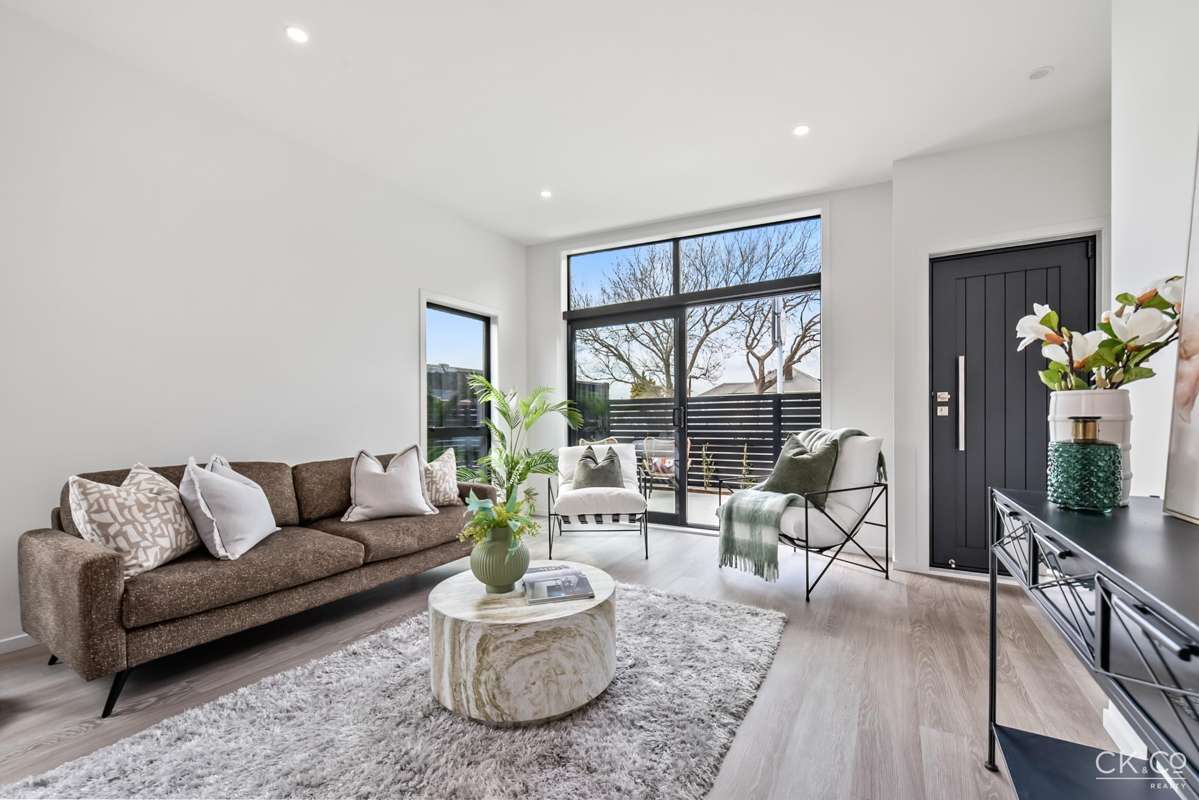 35a Pine Avenue_3