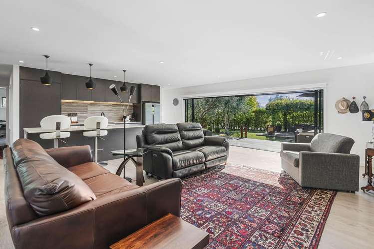 2 Burgundy Drive Martinborough_12