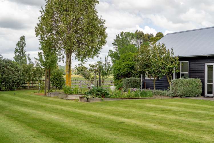 152 Willow Park Drive Opaki_27