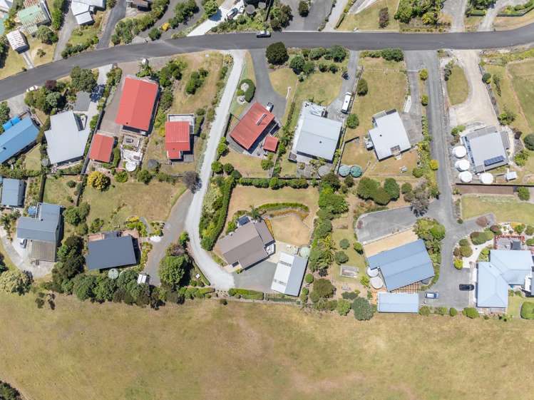 39 Seaview Road Cable Bay_33