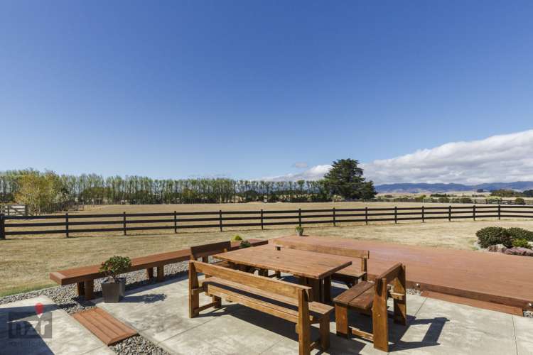 75 Spur Road West Feilding_3