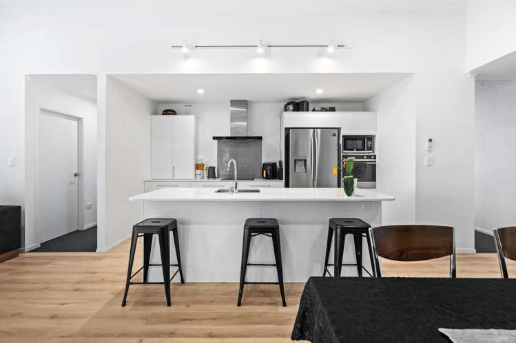 38 Pebble Beach Boulevard Te Kamo_15