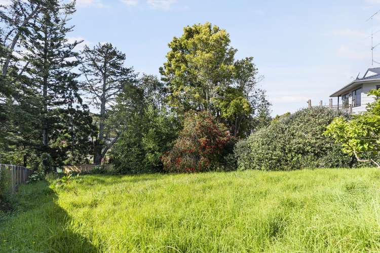 381 Wairau Road Totara Vale_10