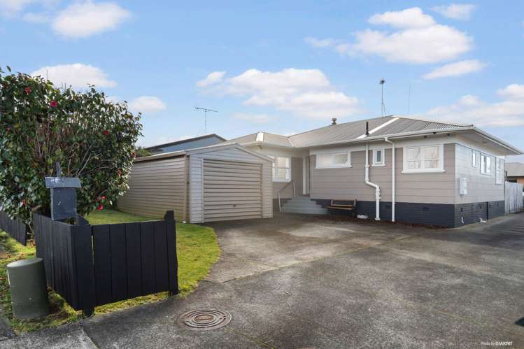 17 Russell Avenue Pukekohe_17