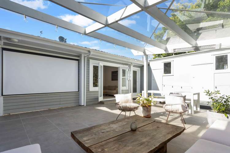 31 Owairaka Avenue Mount Albert_7