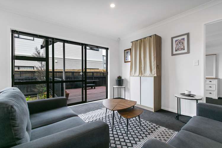 3/3 Duke Street Papakura_11