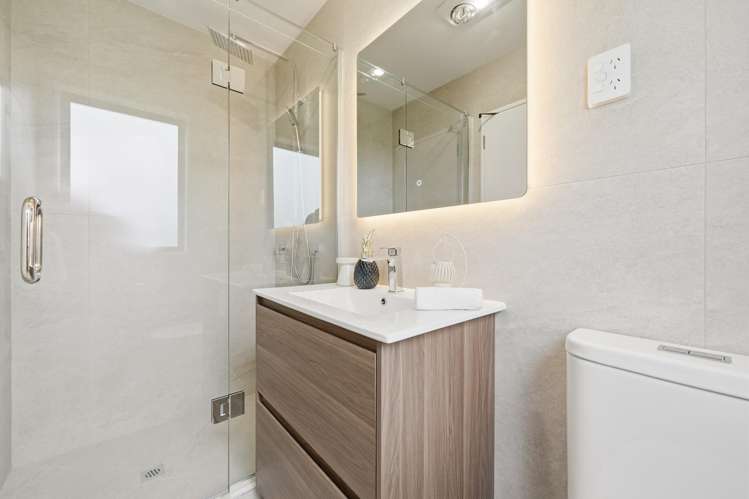 8/7 Cindy Place Pakuranga_9