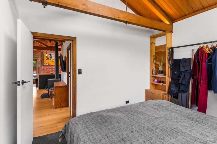 328 Gladstone Road North Wingatui_10