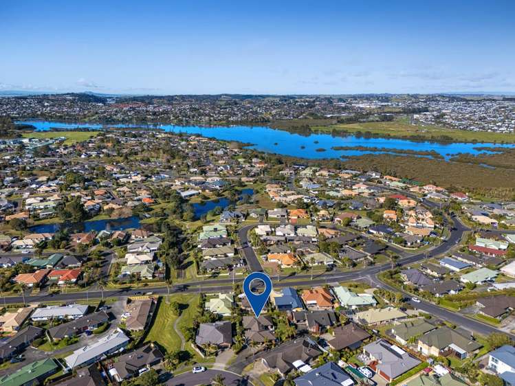 49 Chesterfield Way Orewa_3