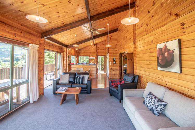 5 Manuka Terrace Duvauchelle_10