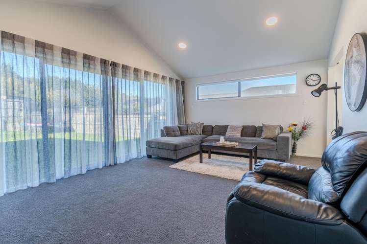 7 Heasley Lane Mosgiel_11