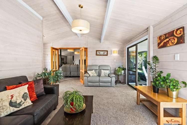 37 Grassmere Road Meeanee_19